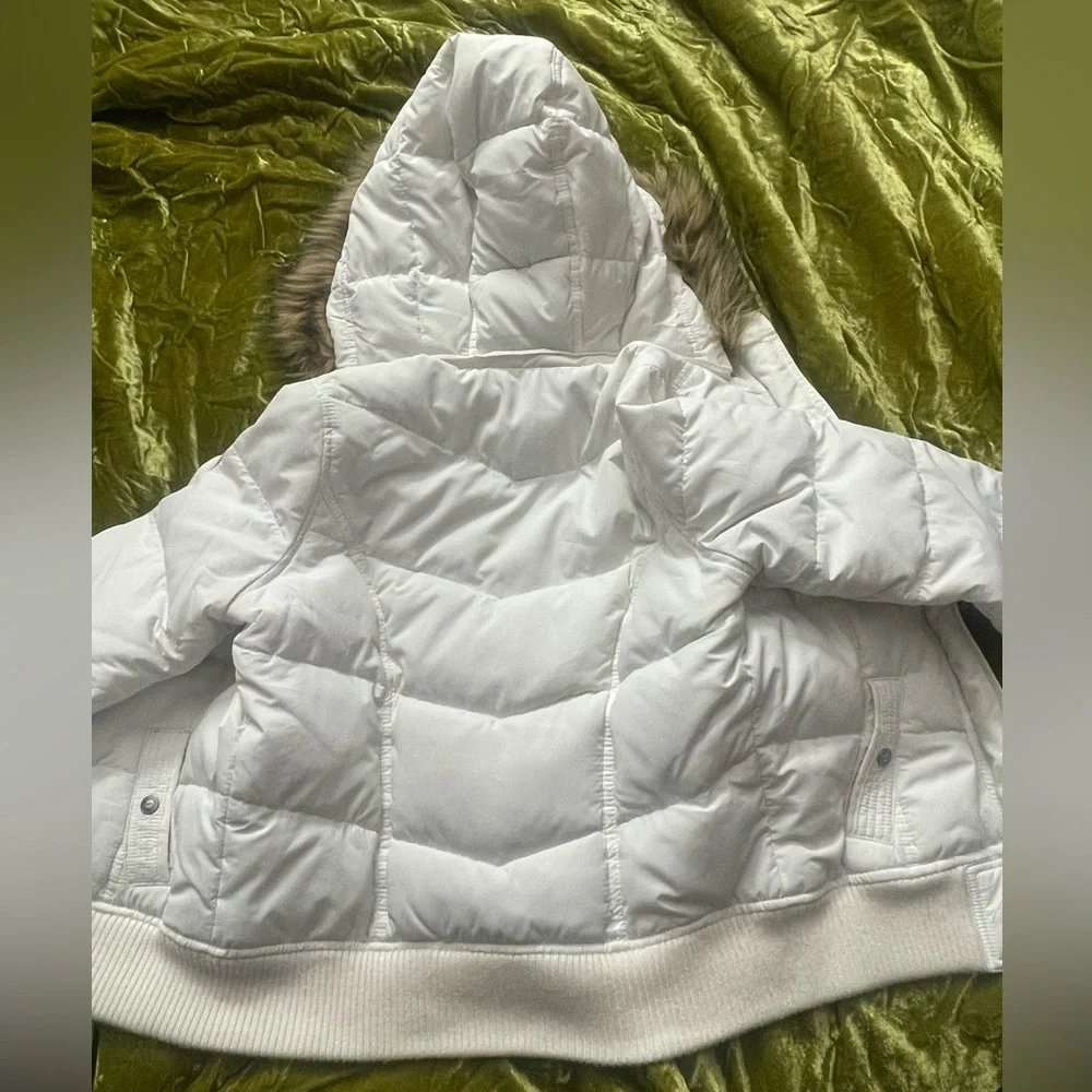Jennifer body cream white  Puffer Jacket hollister vintage rare gap hoodie - Picture 13 of 15